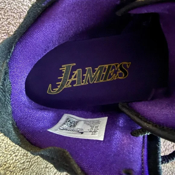 LeBron James Basketball Sneakers - Picture 6 of 8